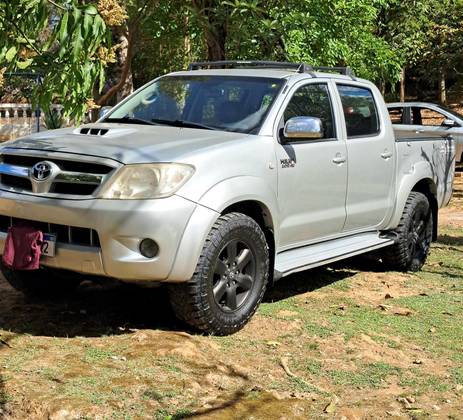 TOYOTA HILUX 3.0 SRV 4X4 CD 16V TURBO INTERCOOLER DIESEL 4P AUTOMÁTICO